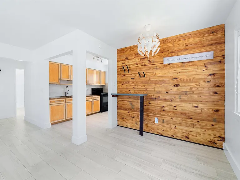 2130 Wiley Ct — Photo 5