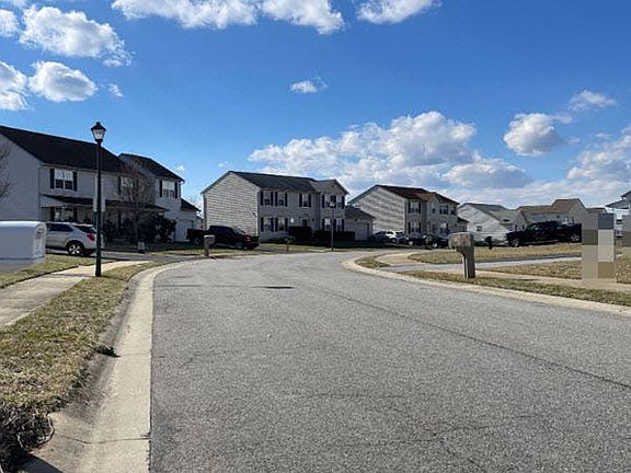2nd image of 230 Riverdale Ln