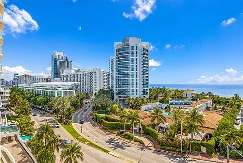 5880 Collins Ave Photo 1