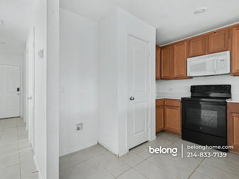 143 Plumcove Dr — Photo 9