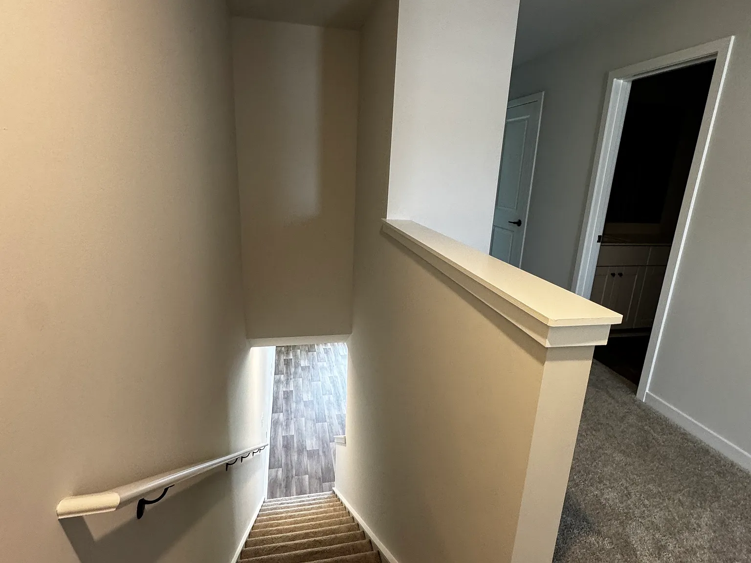 3 bed, 2.5 bath, 2000 sqft, $2,200 — Photo 4