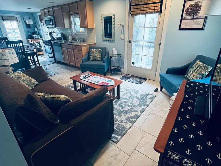 12 Webb Ave #2-U — Photo 6