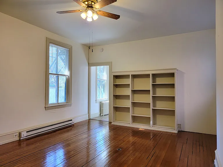 320 N Lime St #D — Photo 11