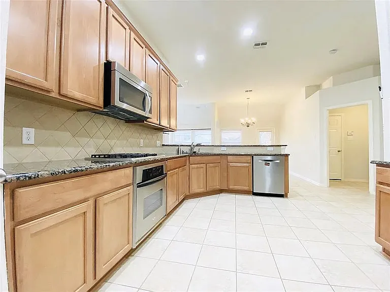 3416 Woodheights Ct — Photo 11