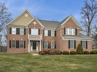 24 Northridge Ct, Hackettstown, NJ 07853