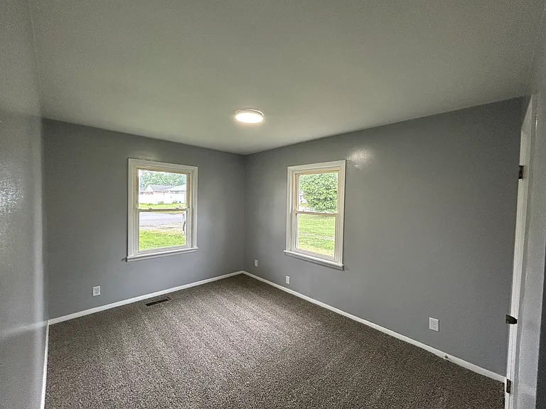 1631 S Walnut Ln — Photo 6
