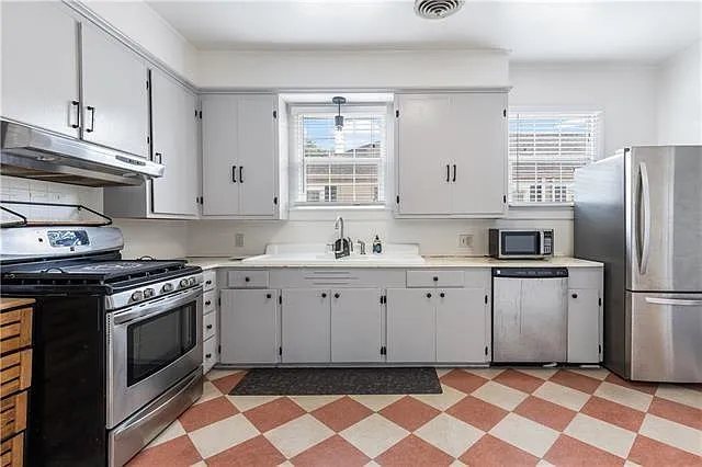 902 Main St — Photo 7