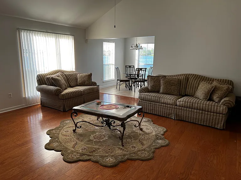 5282 Faulkner Dr — Photo 6