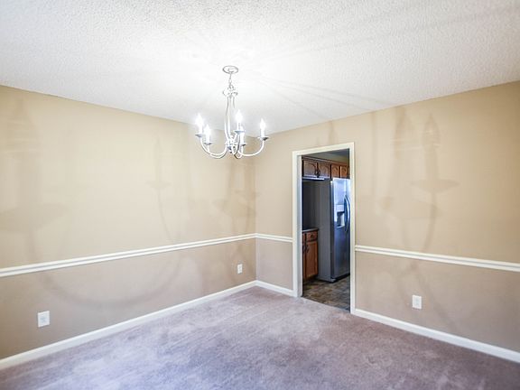 4th image of 1442 Addison Dr