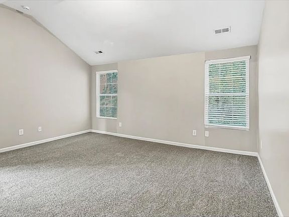 4th image of 3718 Horseshoe Farm St
