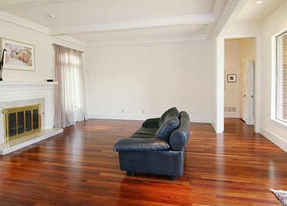 2nd image of 4816 Sea Pines Dr