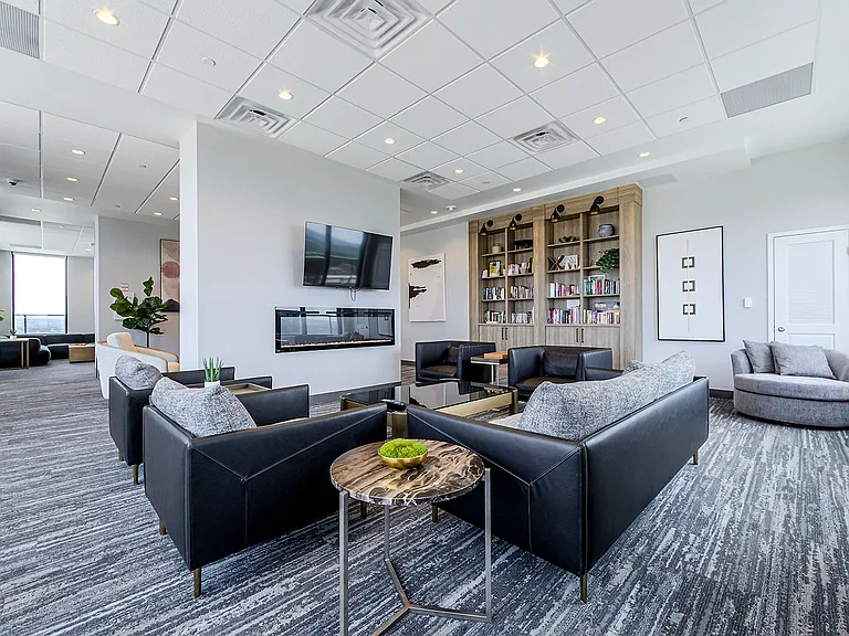40 Towering Heights Blvd — Photo 20