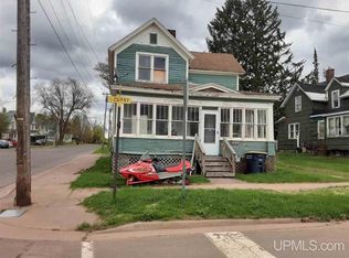 200 S Curry St, Ironwood, MI 49938