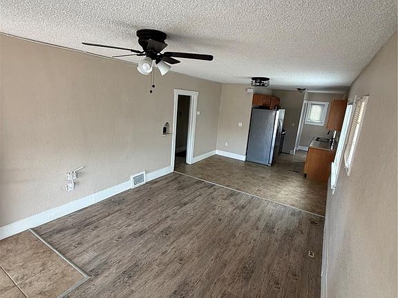 4th image of 4326 Wyandot Street