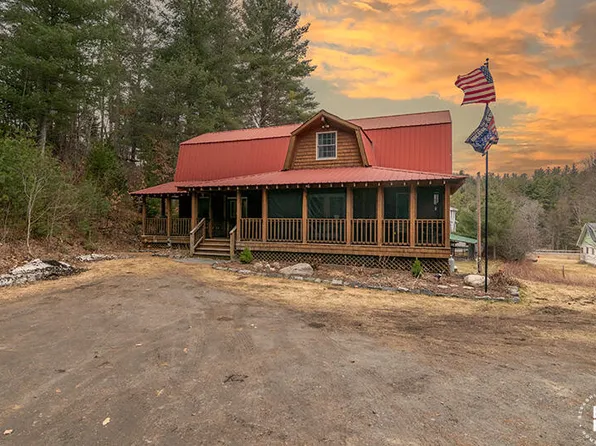 49 Stone Ln, Long Lake, NY 12847