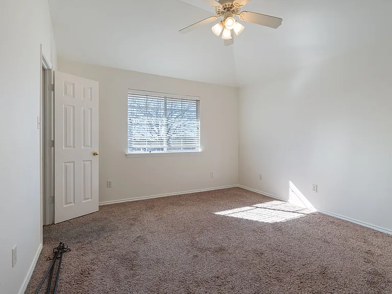 8513 Stetson Dr — Photo 20