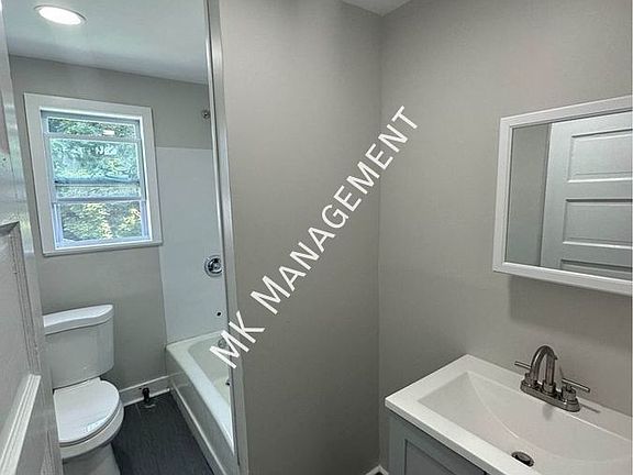 3rd image of 1326 Schlager St APT 2