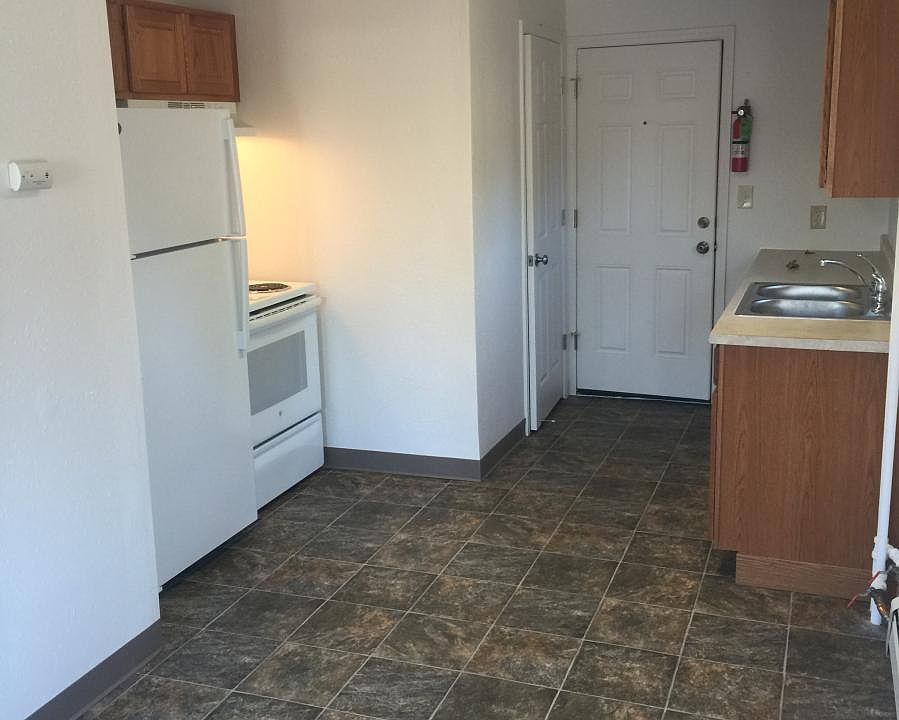 2nd image of 400 W 11th Ave APT 5