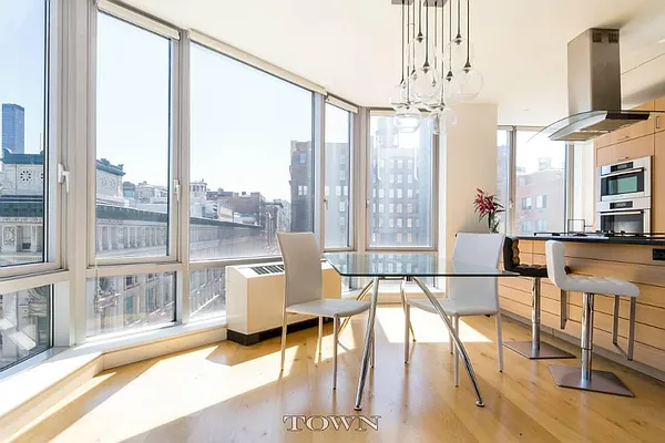 Rented by Town Residential | media 29