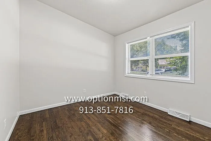 403 Shawn Dr — Photo 16