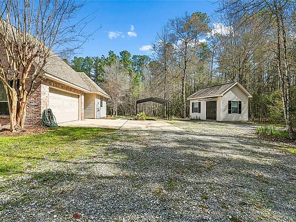 3rd image of 236 Stephanie Ln