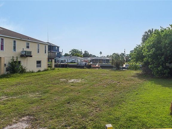 5th image of 216 Evelane Dr