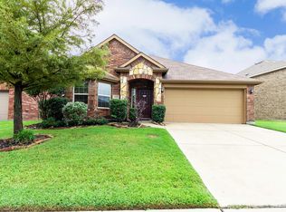 1425 Castle Creek Dr, Little Elm, TX 75068