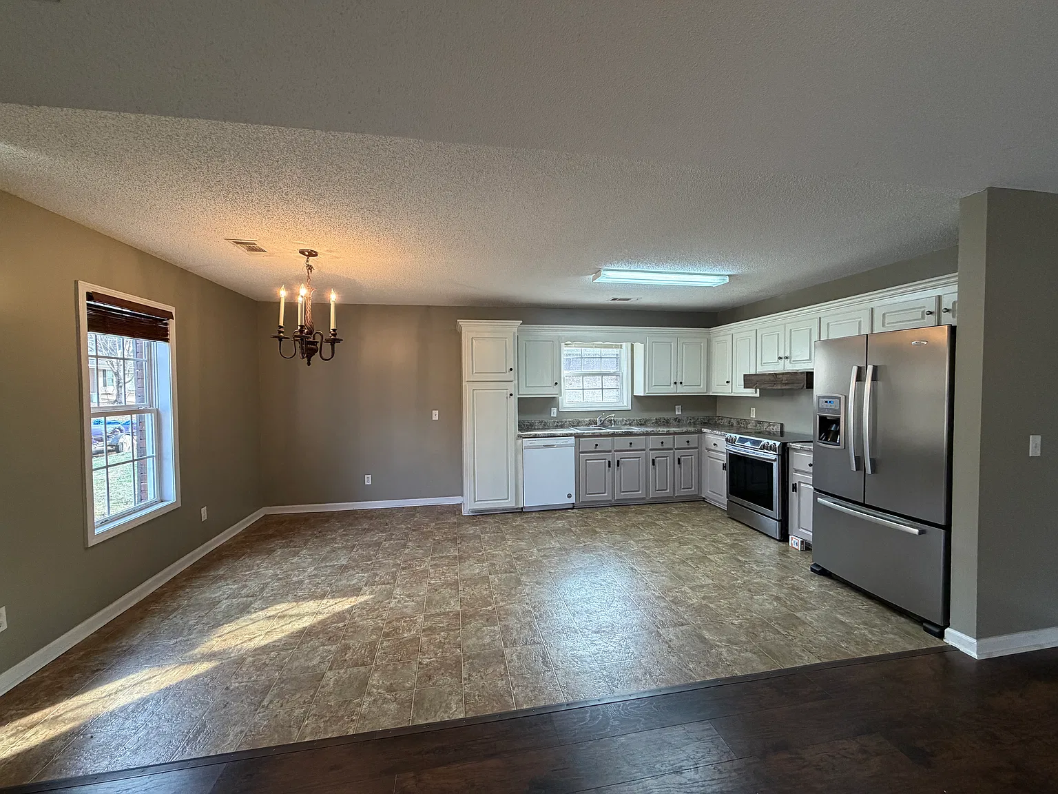 3 bed, 1266 sqft, $1,500 — Photo 4