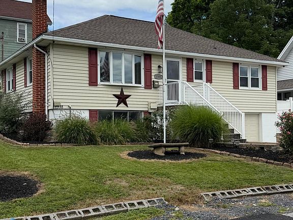 2nd image of 1303 Pine St