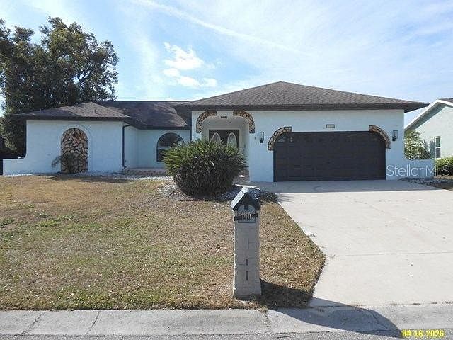 1st image of 710 Eagle Ln