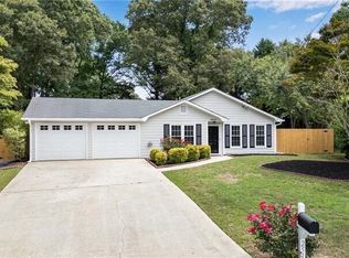 2515 Whisper Ct, Dacula, GA 30019