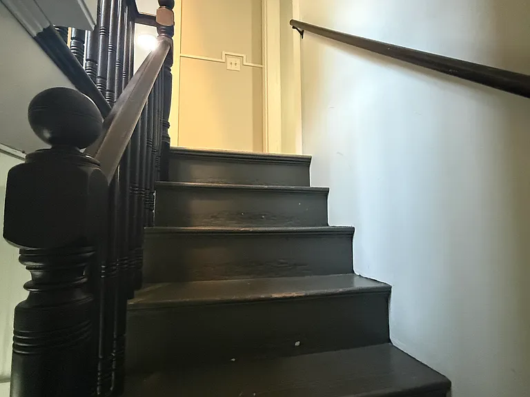 145 Maple St — Photo 4