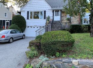 14 Dogwood Dr, Scarsdale, NY 10583