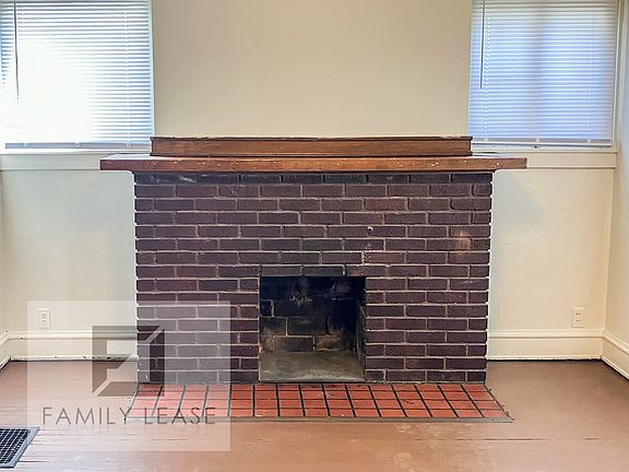 4th image of 1764 N College St