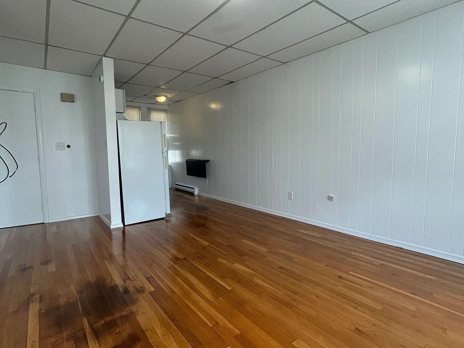 1 bed, 9999 sqft, $2,050 — Photo 4