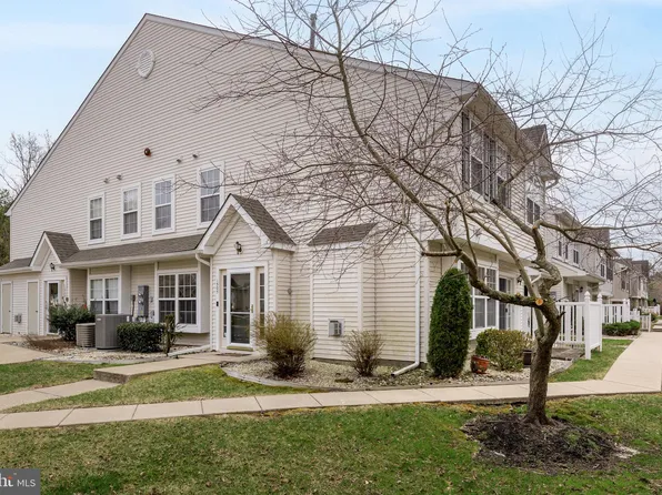 1505 Beacon Hill Dr, Sicklerville, NJ 08081