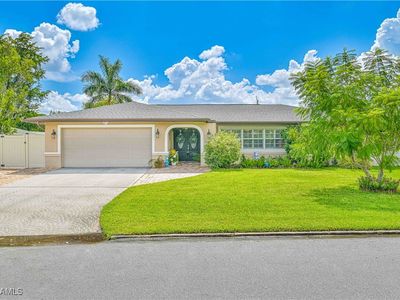 1040 Shaddelee Ln E, Fort Myers, FL, 33919
