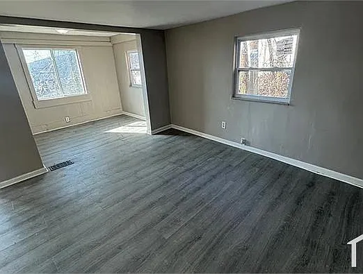 3 bed, $1,450 — Photo 3