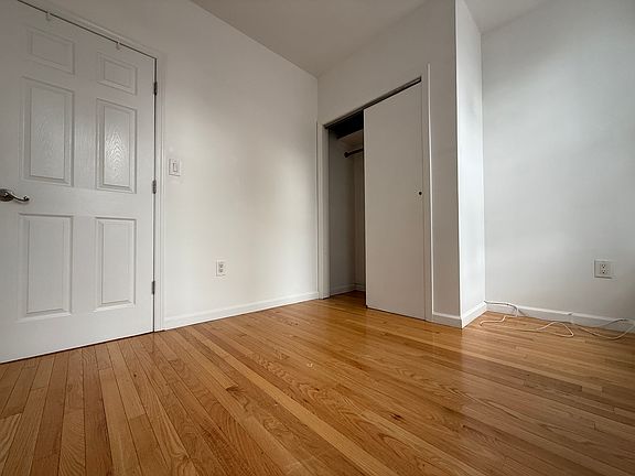 3rd image of 174 Delancey St APT 11F