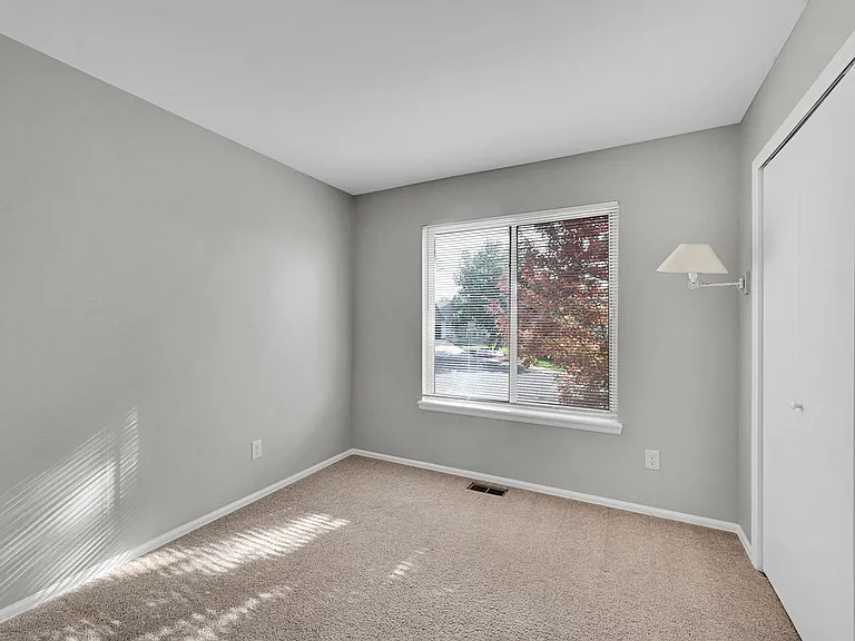 6940 Meadowwood Pl — Photo 21