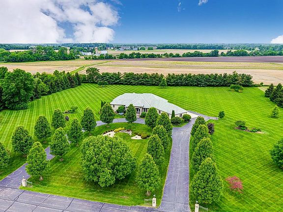 2nd image of 2605 Cummins Hill Dr