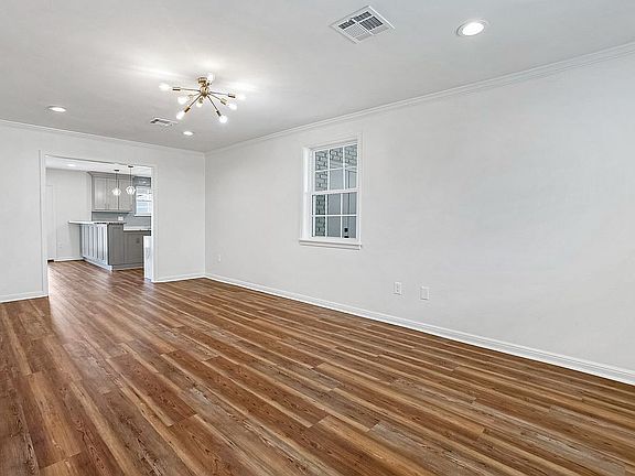 3rd image of 2720 Metairie Heights Ave