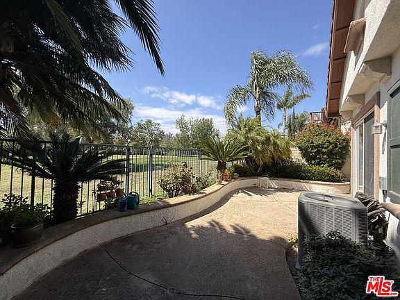 4th image of 2837 La Plata Dr