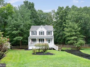 15211 Sovereign Pl, Chantilly, VA 20151