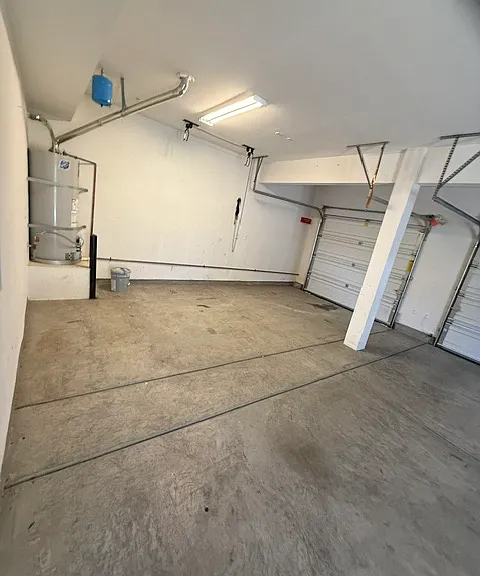 15645 Calabria Ct — Photo 11