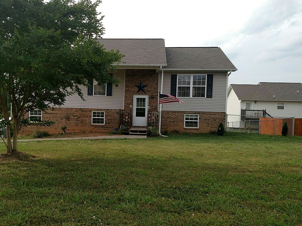 1st image of 226 Tristan Ln