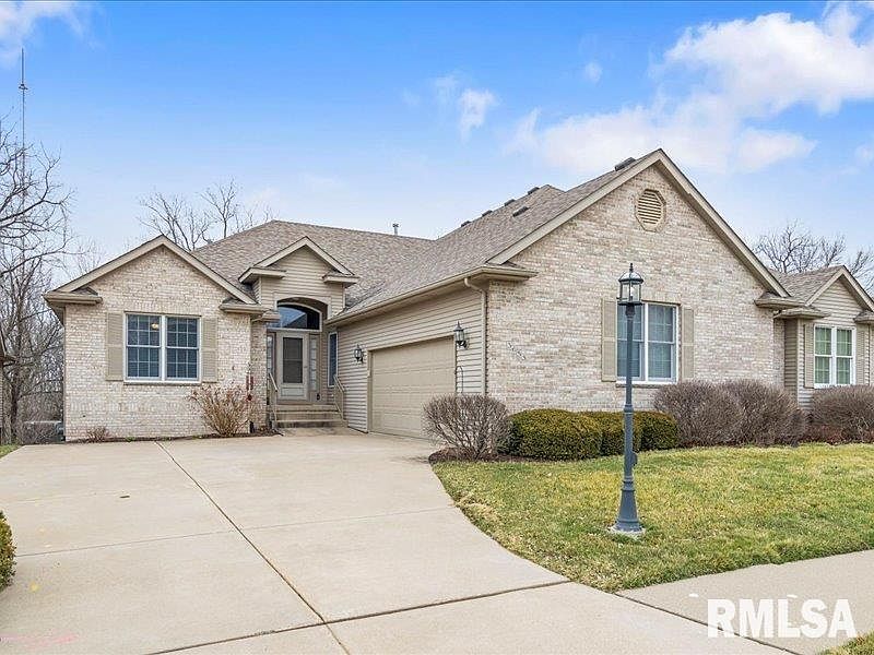 3653 70th St, Moline, IL 61265 Zillow
