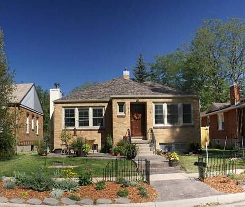 2nd image of 112 E 1st Ave
