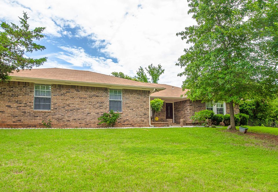 1st image of 10232 Black Oaks Dr