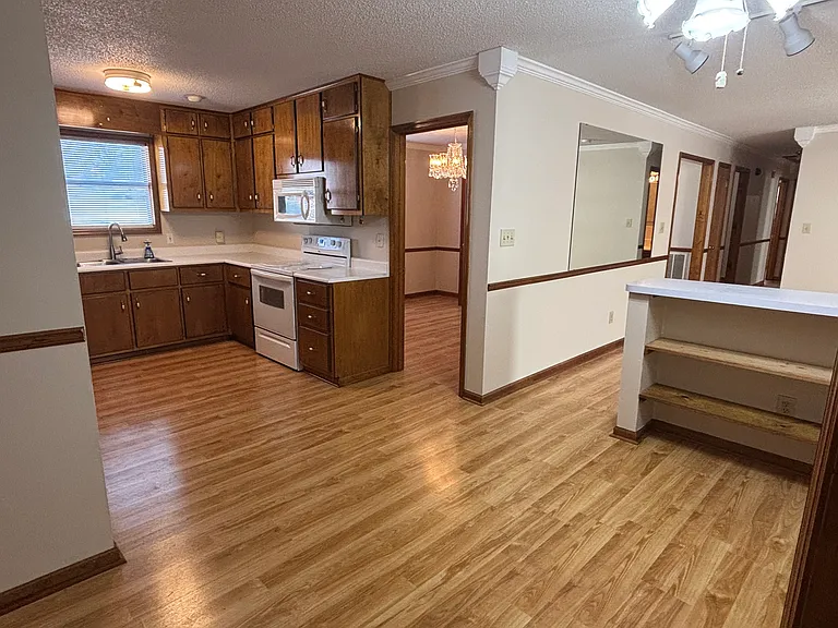 Kitchen with breakfast nook